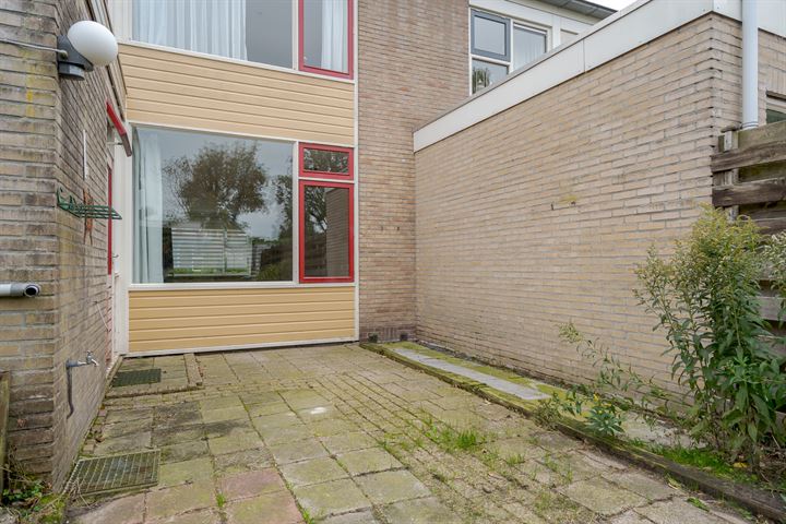 View photo 41 of Secretaris D.J.M.C. Ottermanweg 29