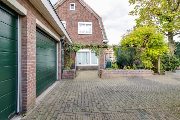 Photo 43 of Maurits Prinsstraat 11