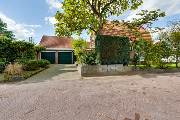 Photo 46 of Maurits Prinsstraat 11