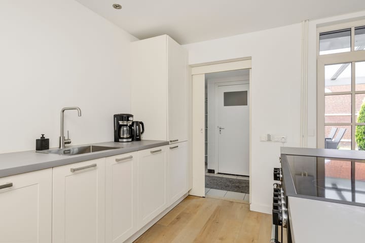 Foto 15 van Anthonie van Leeuwenhoekstraat 2