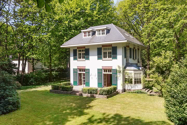 Photo 2 of Vossenlaan 41