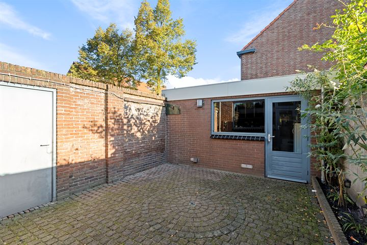 View photo 27 of Leeuwerikstraat 102