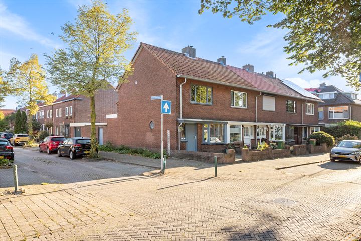 View photo 31 of Leeuwerikstraat 102