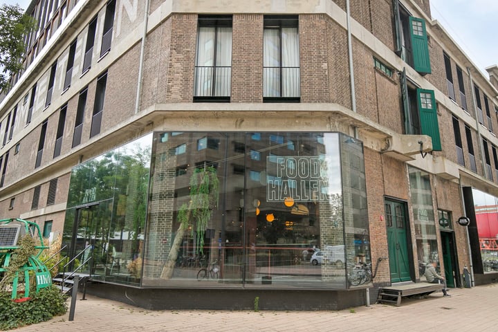 Bekijk foto 50 van Landverhuizersplein 125