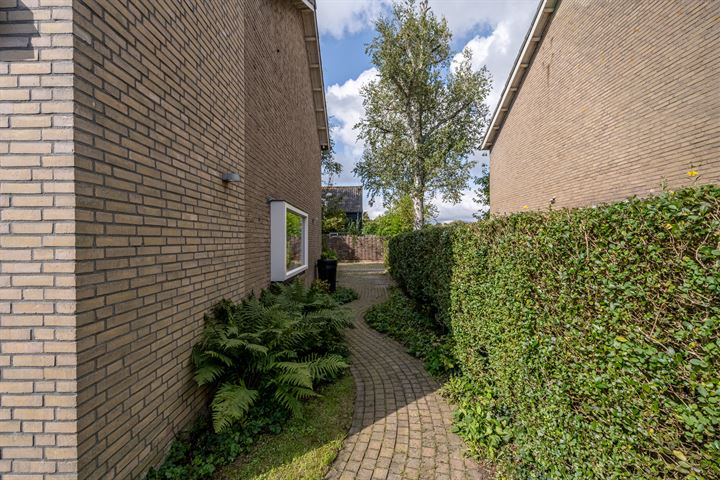 View photo 30 of Laan van Moerkerken 28