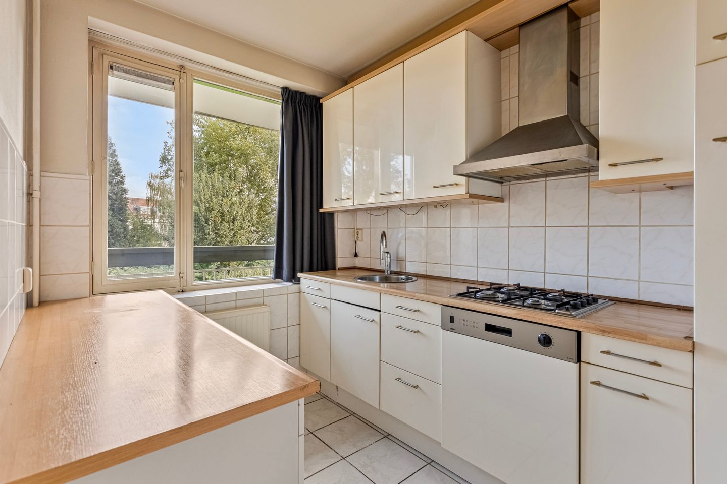 Photo 19 of Via Regia 136-A