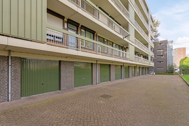 Photo 28 of Via Regia 136-A