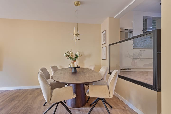 Photo 6 of Isenburgstraat 39