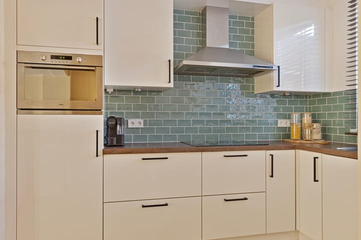 Photo 8 of Isenburgstraat 39