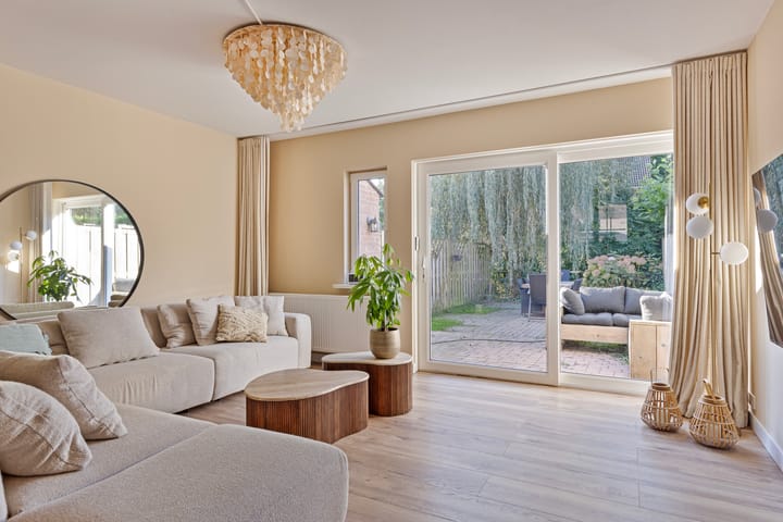 Photo 9 of Isenburgstraat 39