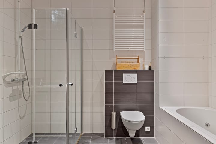 Photo 24 of Isenburgstraat 39