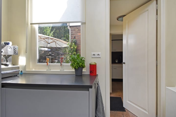 Photo 29 of 2e Sweelinckstraat 124