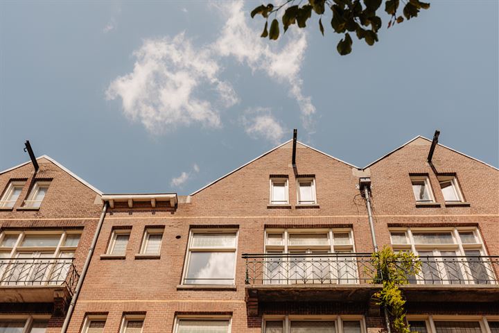 View photo 32 of Ruysdaelstraat 66-3