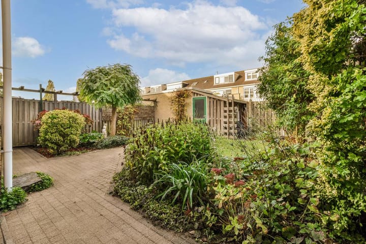 Foto 28 van Orchideelaan 155