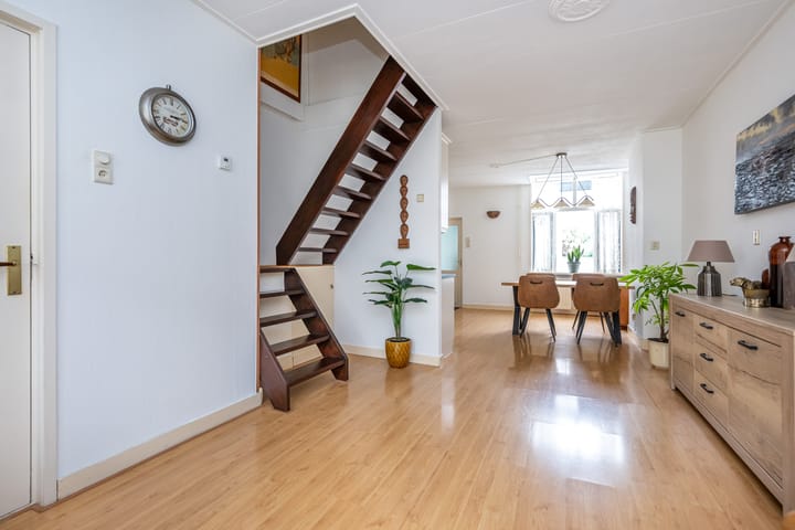 Foto 8 van Voorstraat 8