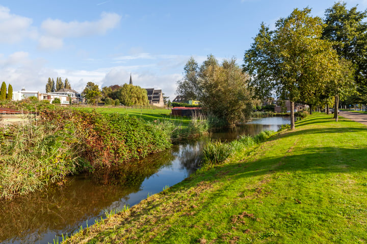 Bekijk foto 33 van Hertshooistraat 12