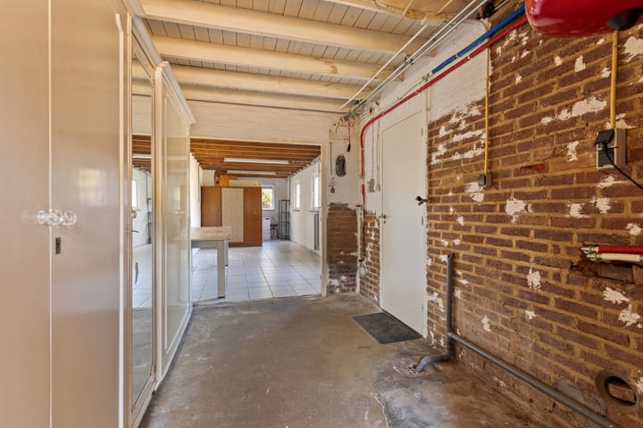 Photo 24 of Broekstraat 30