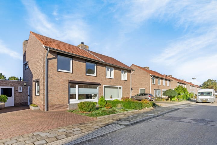 Photo 32 of Broekstraat 30