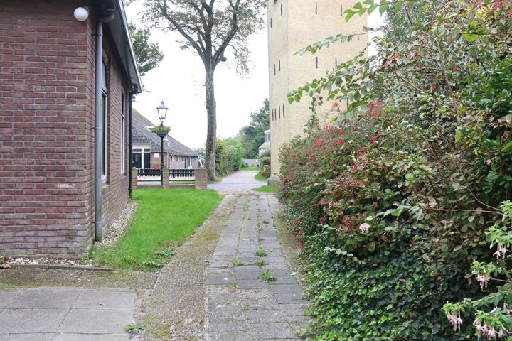 View photo 27 of Camminghastraat 12