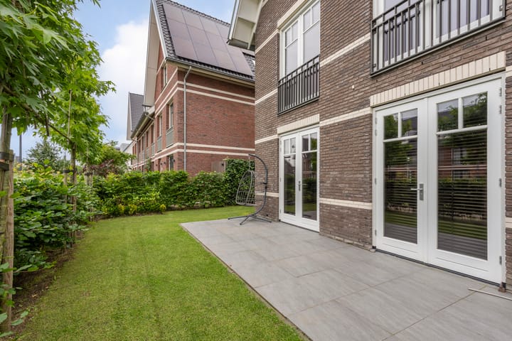 Foto 26 van Lotusbloemstraat 1