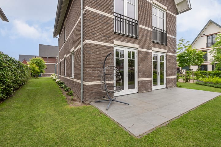 Foto 27 van Lotusbloemstraat 1