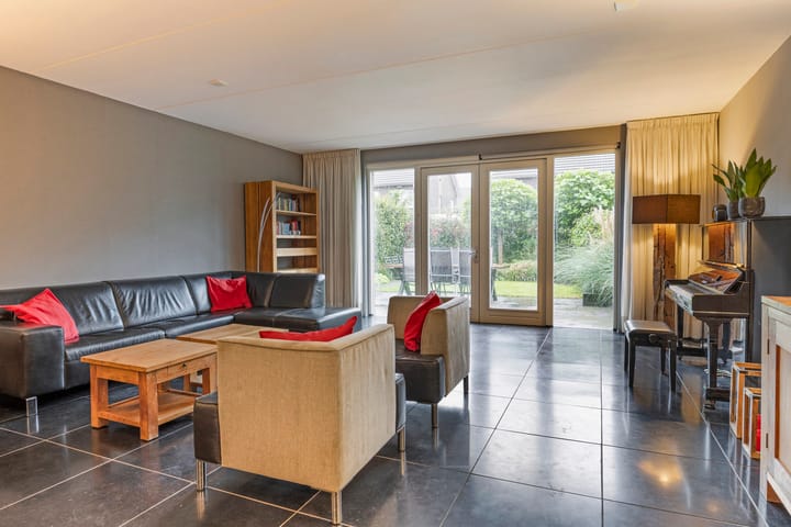 Foto 8 van Pastinaak 5