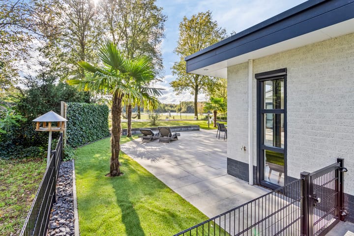 Foto 37 van Ermerzand 135