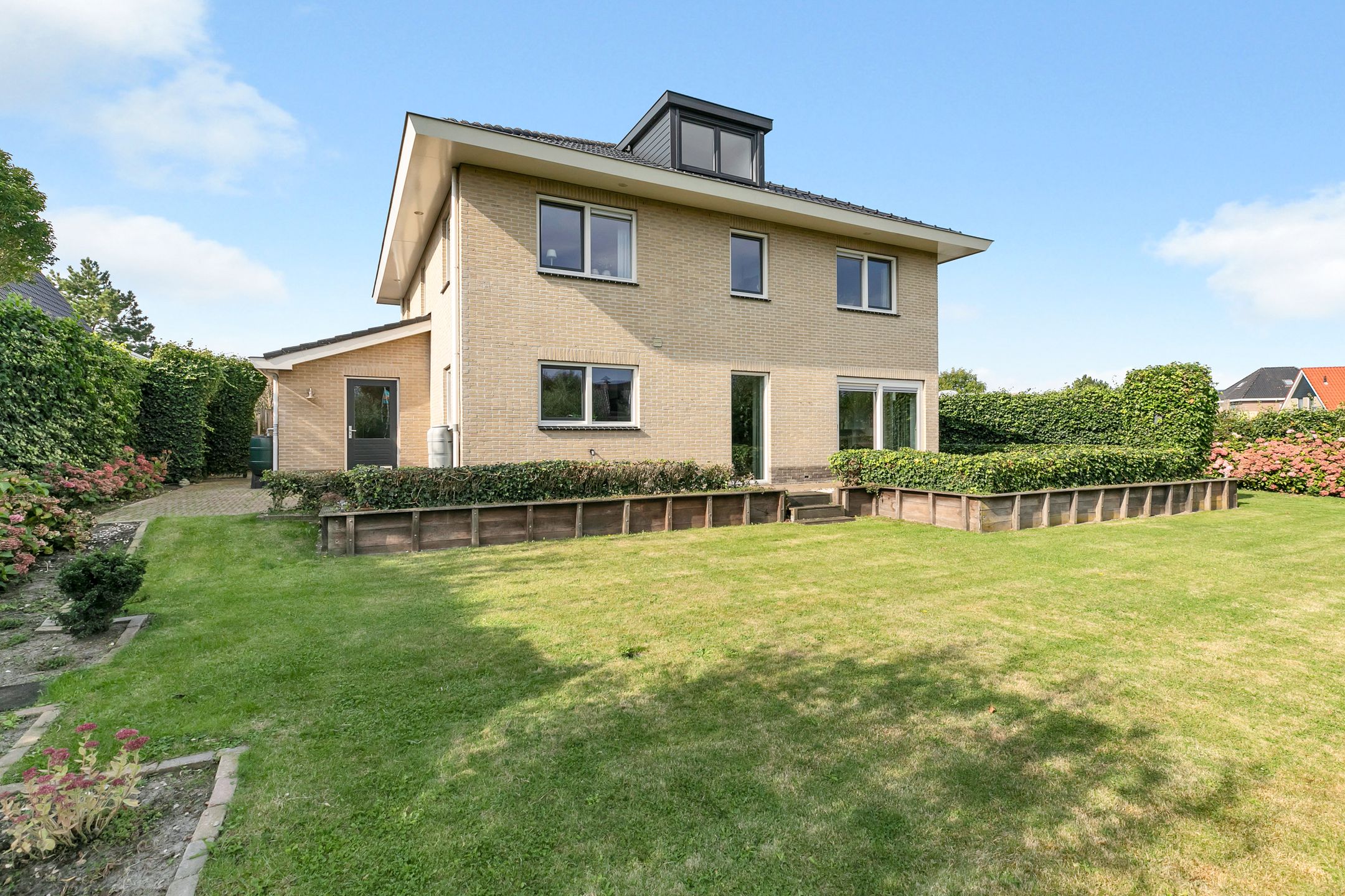 Photo 36 of Zwanenbalg 1309