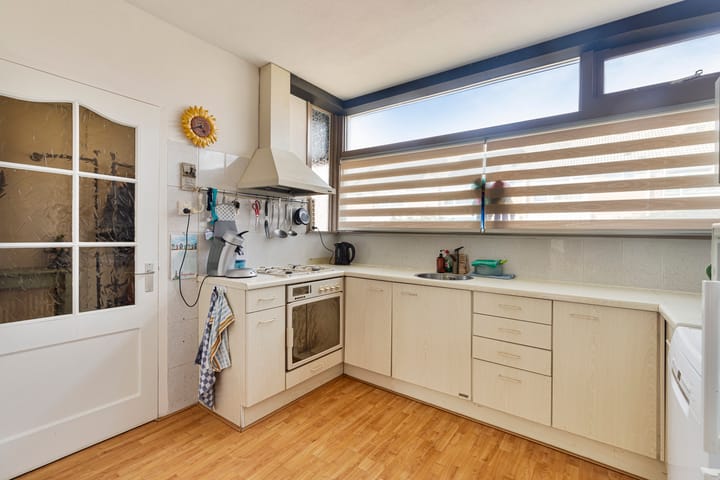 Foto 18 van Sperwerlaan 56