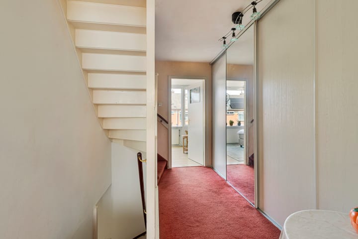 Foto 21 van Sperwerlaan 56