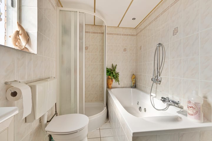 Foto 32 van Sperwerlaan 56