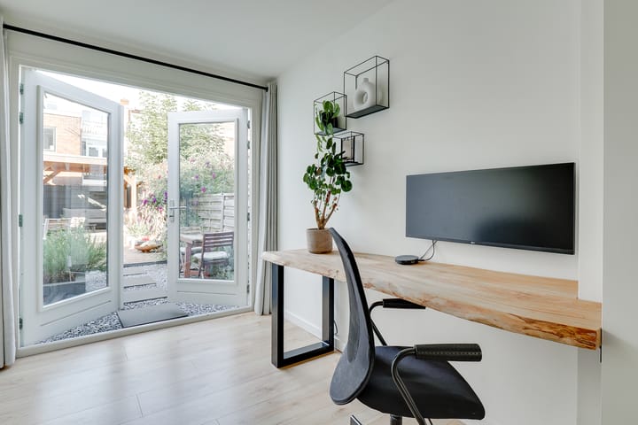 Foto 12 van Van Egmondkade 50