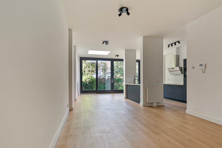 Foto 2 van Laan van Nieuw-Oost-Indië 207