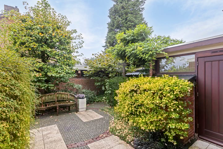 Foto 19 van van Dorthstraat 6