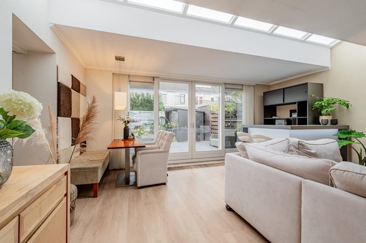 Foto 8 van Distelvlinderweg 120