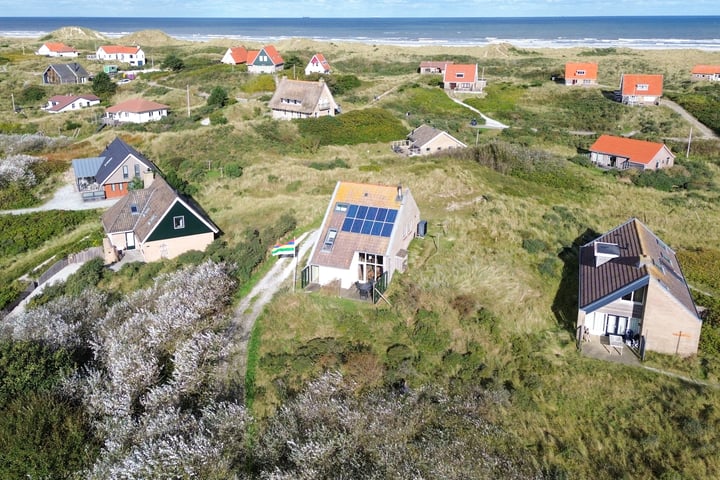 View photo 2 of Midsland aan Zee 395