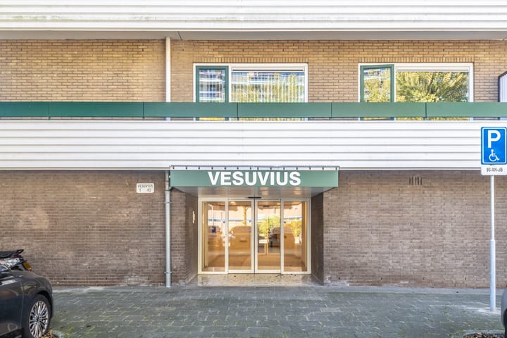 Foto 3 van Vesuvius 17