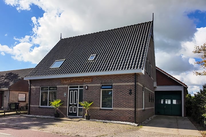 Bekijk foto 2 van Kerkbuurt 58