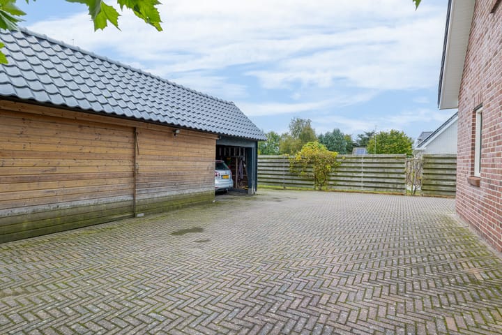 Foto 48 van Telefoonweg 28