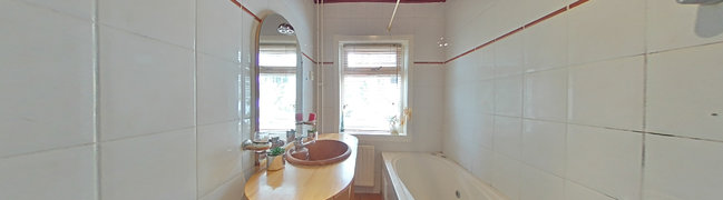 Bekijk 360° foto van Badkamer van F. Koolhovenstraat 76