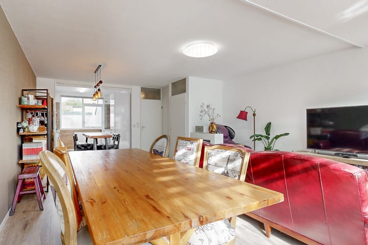 Foto 10 van Lantaarnopsteker 33