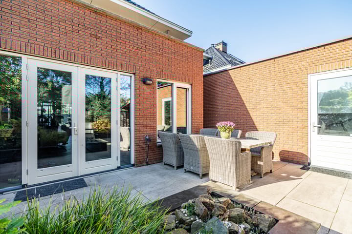 Foto 20 van Burgemeester Verver-Aartsenlaan 16