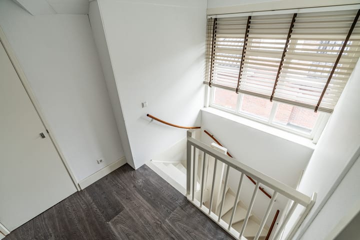 Foto 46 van Burgemeester Verver-Aartsenlaan 16