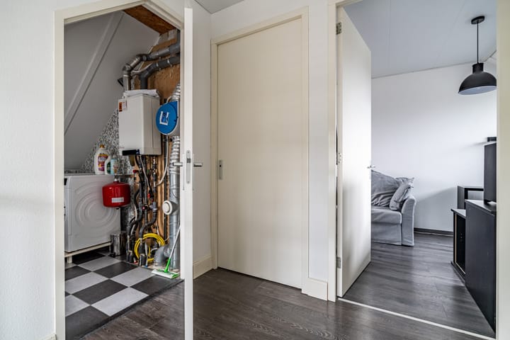 Foto 47 van Burgemeester Verver-Aartsenlaan 16