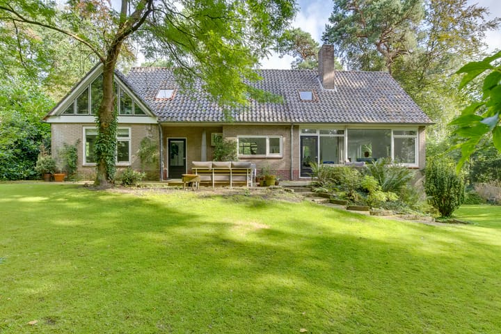 Foto 1 van Cornelis Evertsenlaan 1