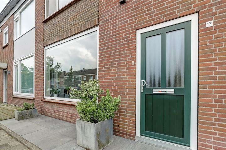 Bekijk foto 4 van Kardinaal de Jongstraat 17