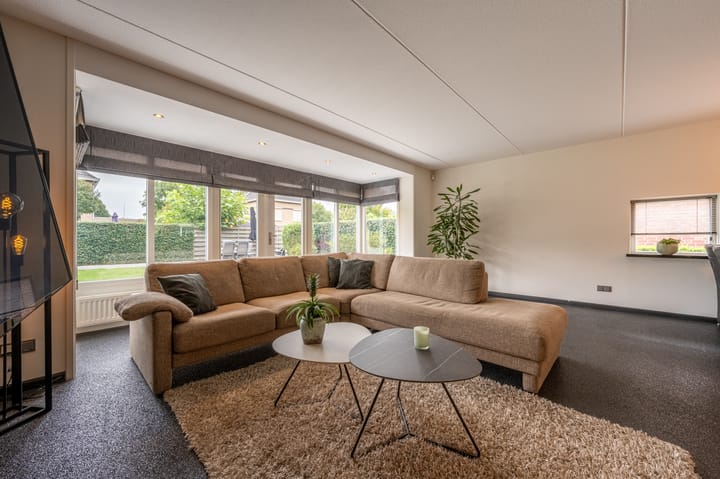 Foto 5 van Van Gaesbeekstraat 4