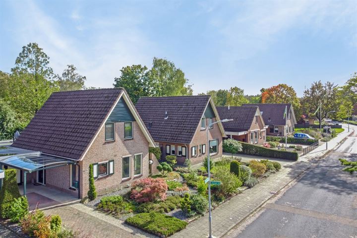 View photo 2 of Hanenhoek 33