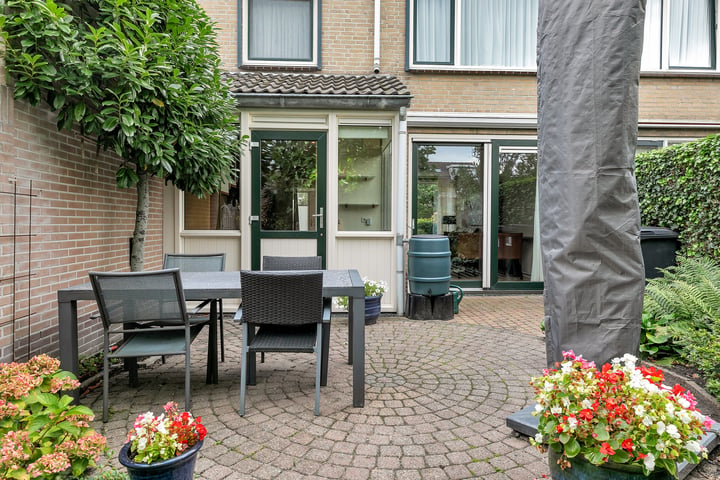 Bekijk foto 25 van Leeuwerikstraat 6