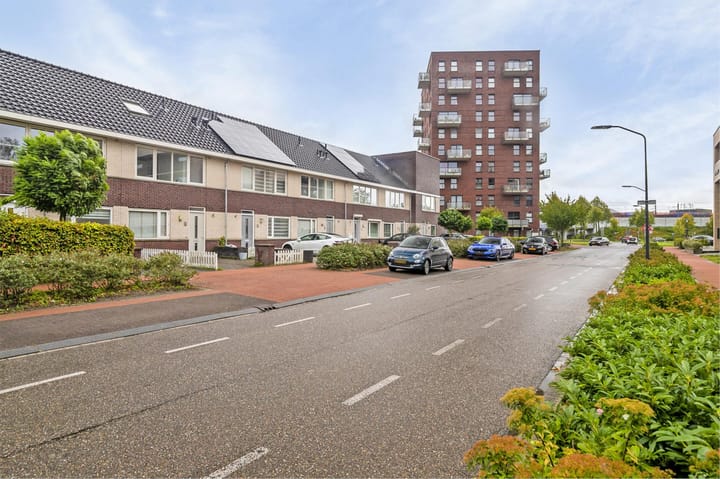 Foto 2 van Rigastraat 14